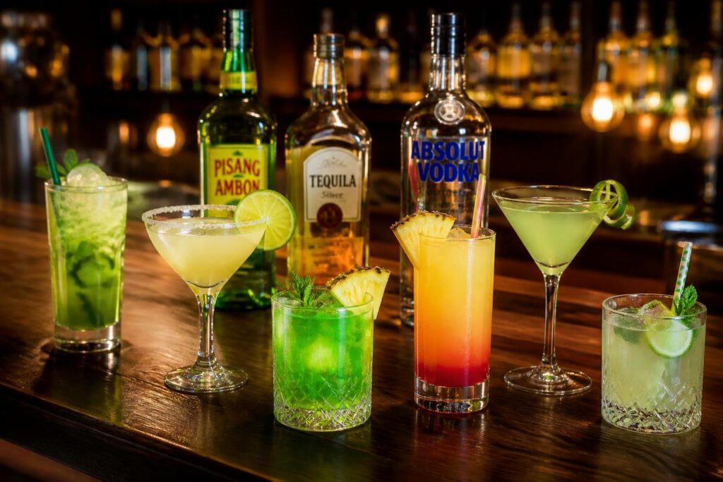 découvrez des recettes originales de cocktails avec pisang ambon, mêlant jus de fruits, tequila et vodka pour des saveurs exotiques et rafraîchissantes.